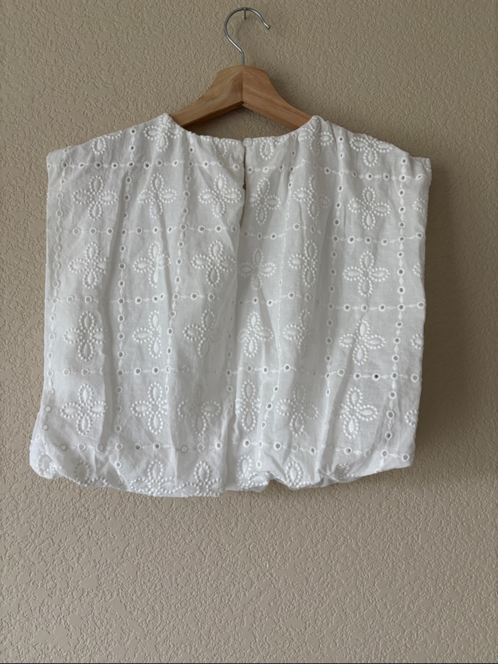 Blu Pepper Eyelet Cotton Shell Top - White - Picture 3 of 4
